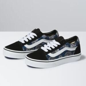 Vans Kids Old Skool Wireframe Skulls Skate Shoe Black/True White Size 2.5K NEW